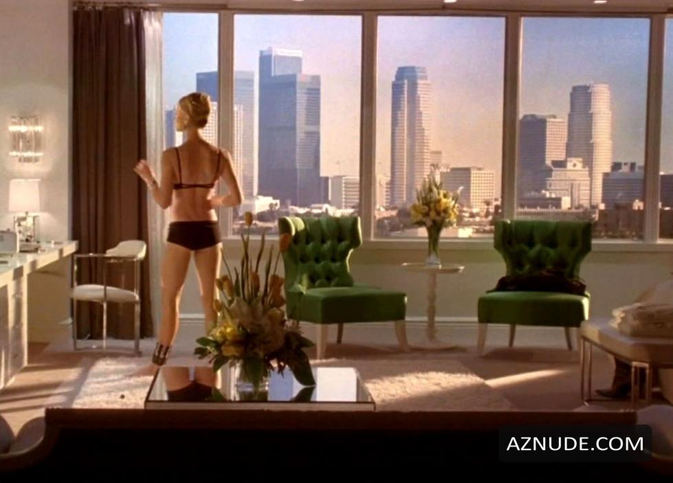 Yvonne Strahovski in Chuck, photo 62