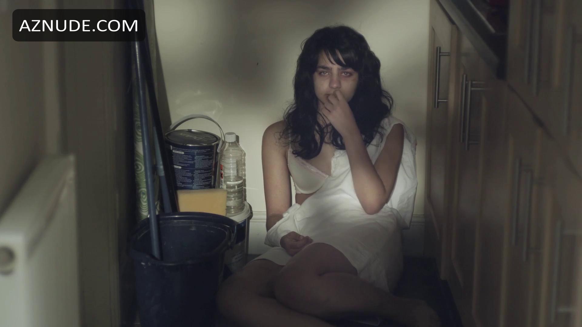 Zehra Zorba in Burn My Body, photo 15