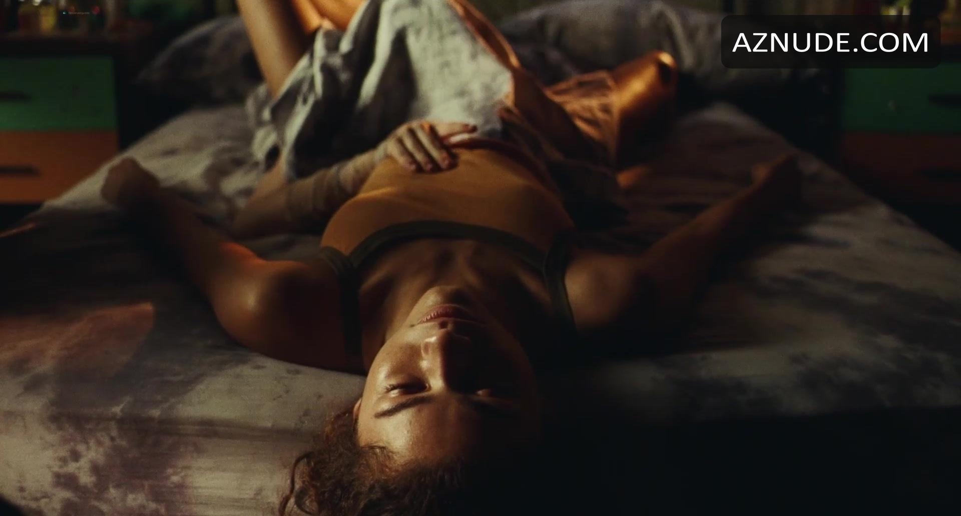 Zendaya in Euphoria, photo 11