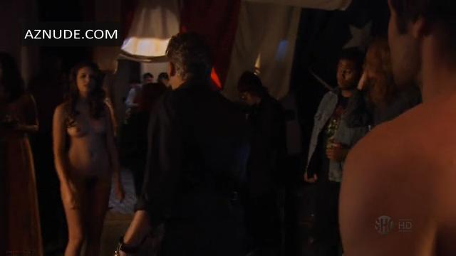 Zita Vass in Californication, photo 17