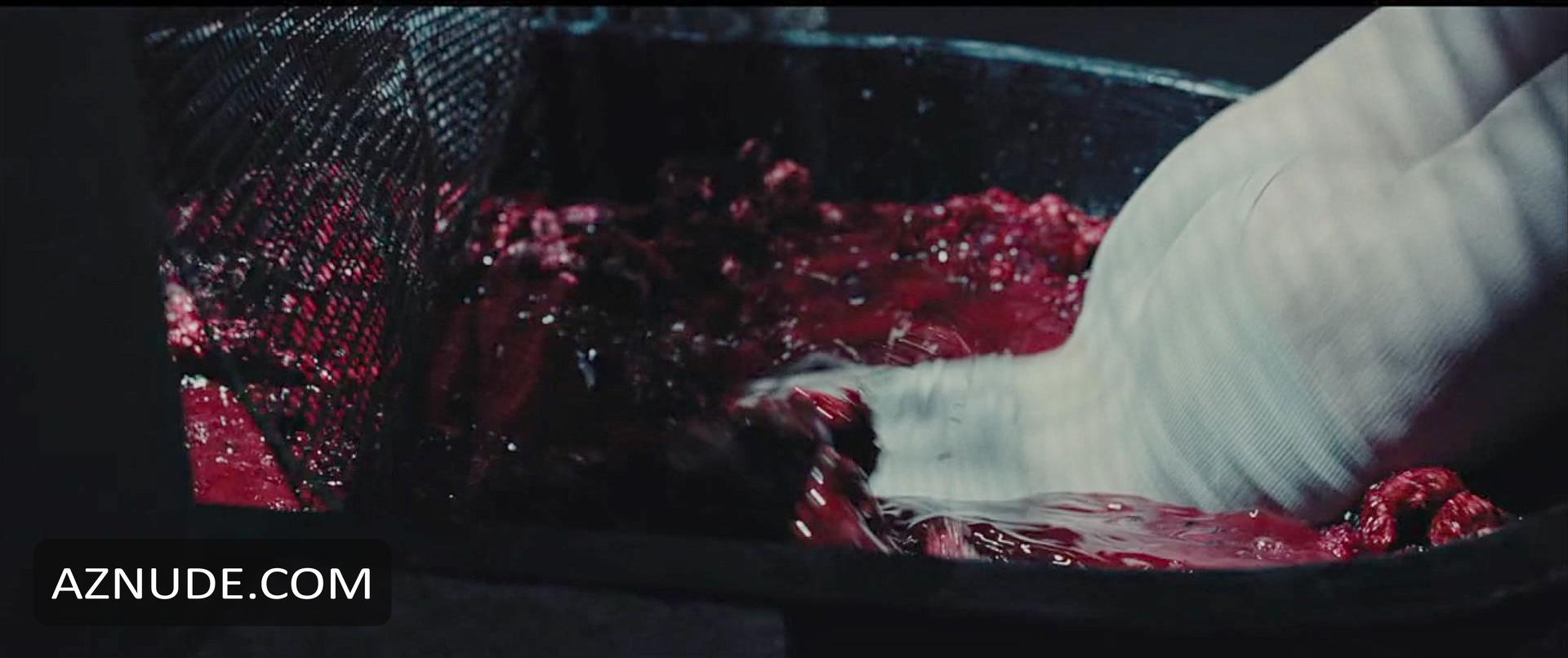 Zoe Colletti in Please Don't Feed The Children, photo 2