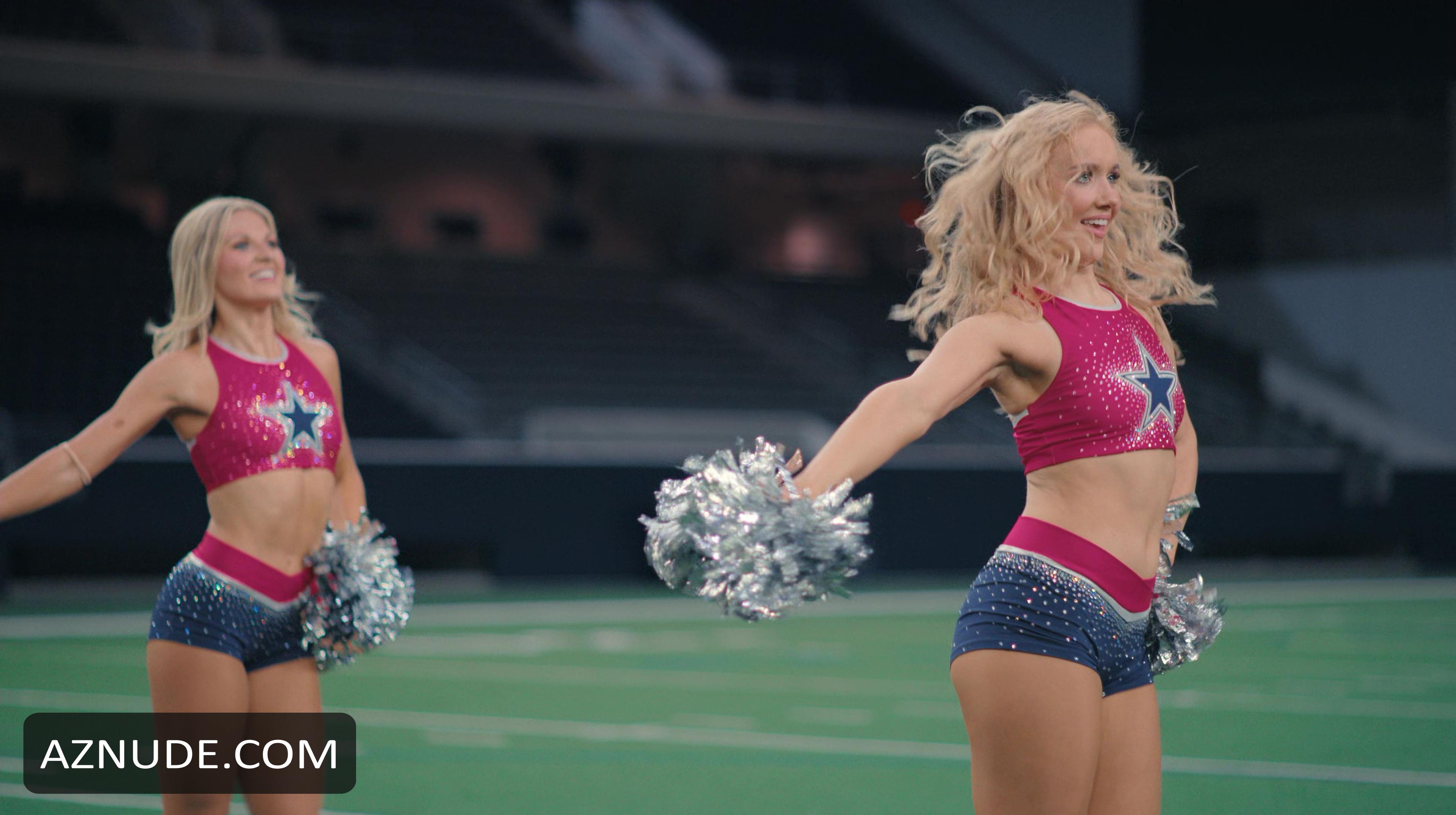 Zoe Dale in America's Sweethearts: Dallas Cowboys Cheerleaders, photo 2