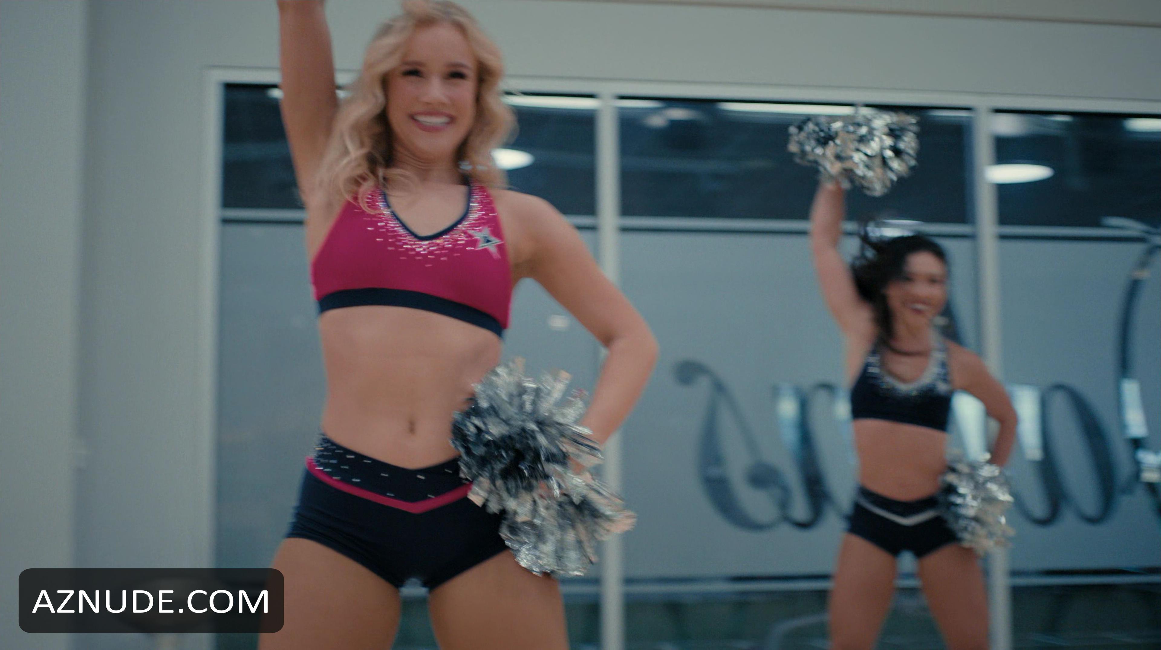 Zoe Dale in America's Sweethearts: Dallas Cowboys Cheerleaders, photo 4