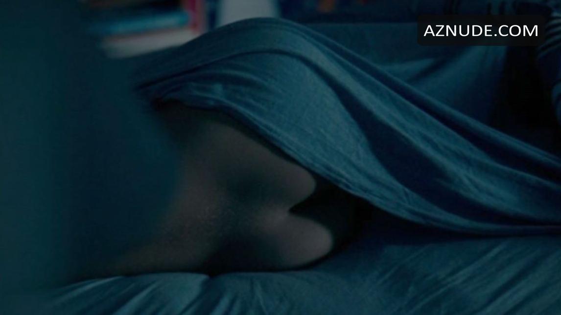 Zoe Kravitz in Birds Of America, photo 1