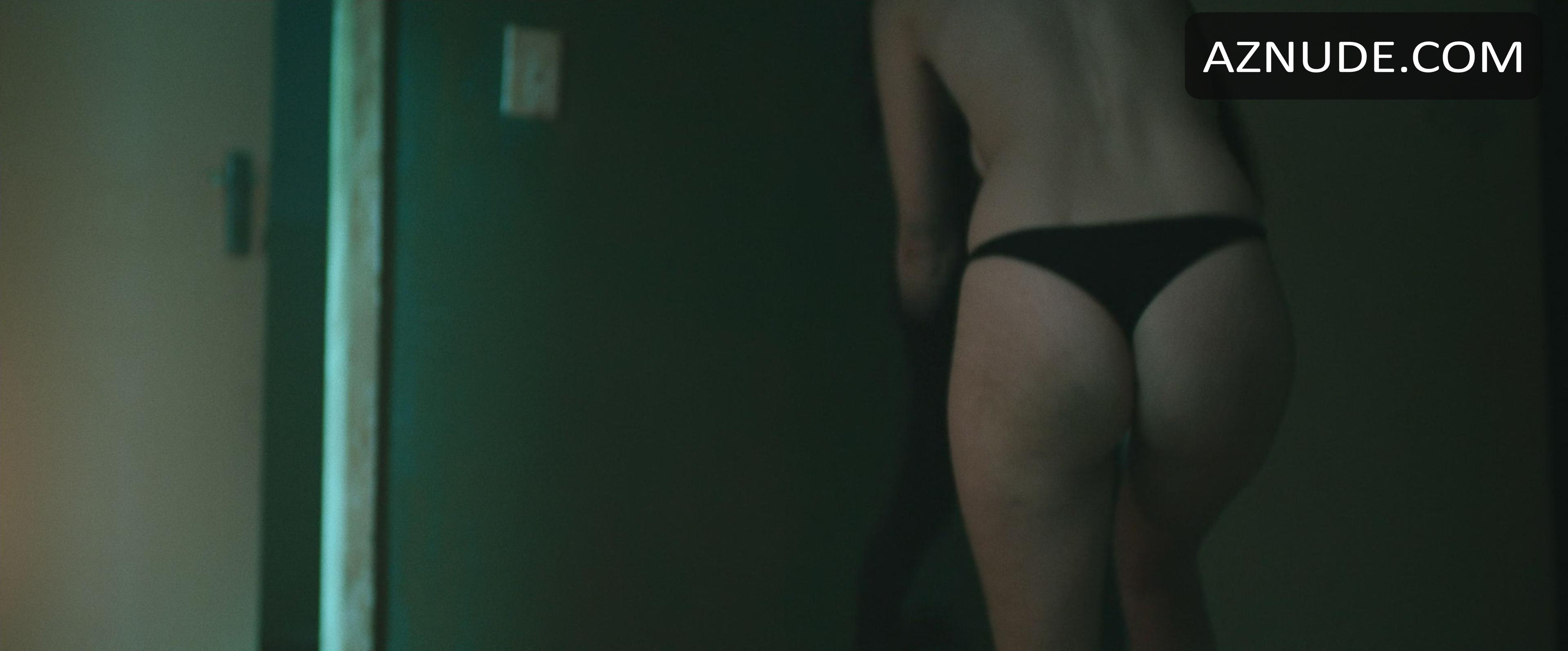 Zoey Sneedon in Collision, photo 4