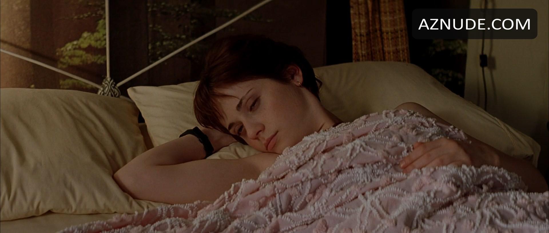 Zooey Deschanel in All The Real Girls, photo 6