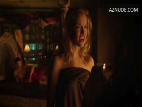 Rachel Skarsten in Lost Girl