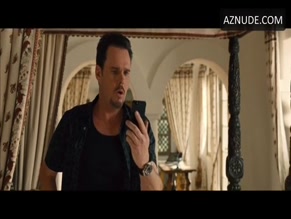 Raquel Alessi in Entourage