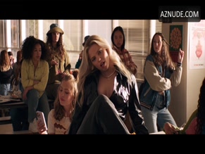Renee Rapp in Mean Girls