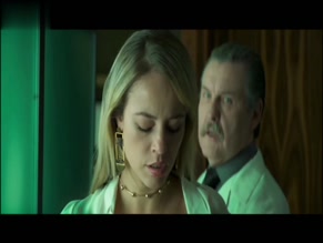 Paolla Oliveira in Assedio