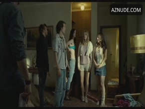Riki Lindhome in The Last House On The Left