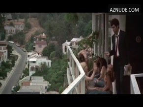 Rutanya Alda in The Long Goodbye