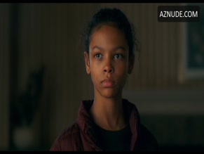 Sallye Hooks in Doctor Sleep