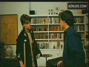 Sandra Bernhard in Dallas Doll