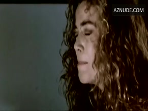 Shelley Michelle in Hexed