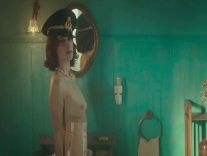 Silvia D'amico in The Commander