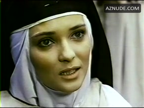 Simonetta Stefanelli in Lucrezia Giovane
