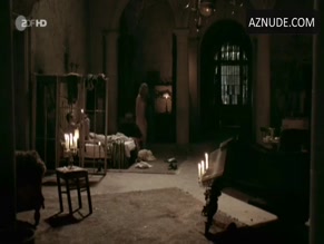 Sonja Gerhardt in Ku'damm 56