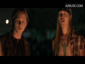 Sophie Turner in Josie