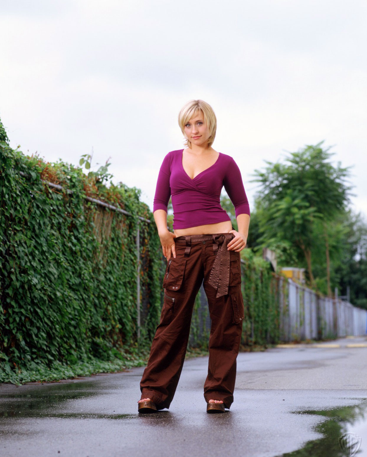 Allison Mack, photo 58