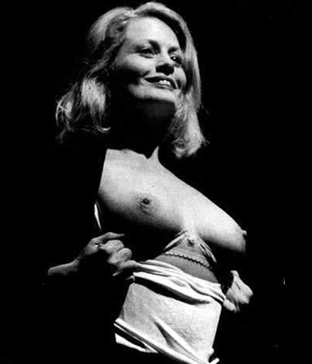 Beverly Dangelo, photo 1
