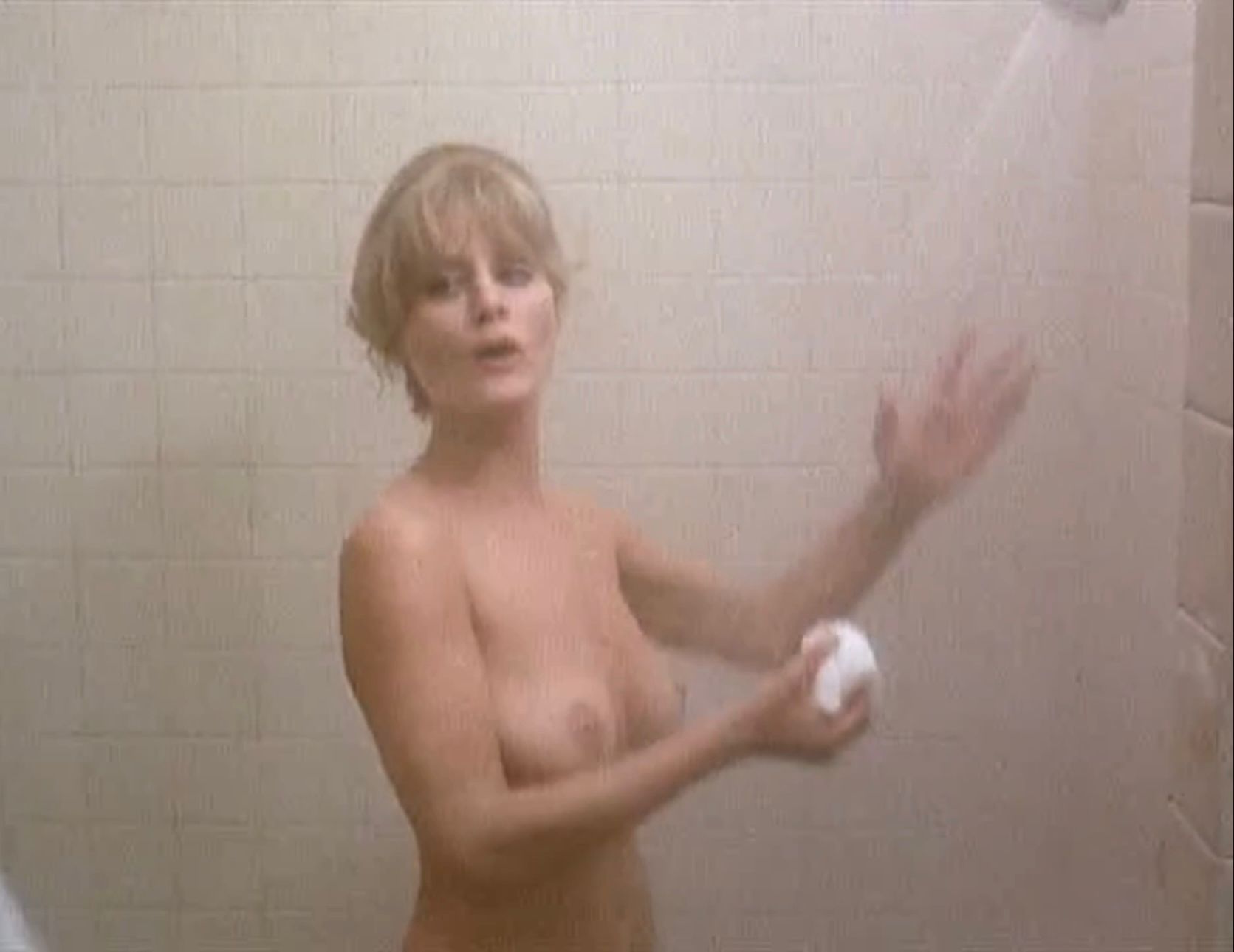 Beverly Dangelo, photo 34