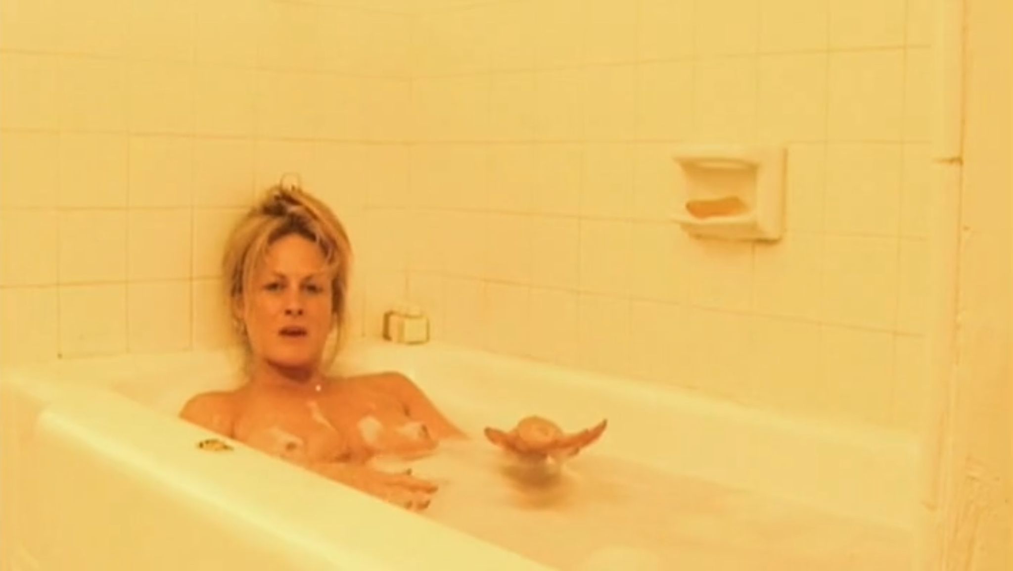 Beverly Dangelo, photo 38