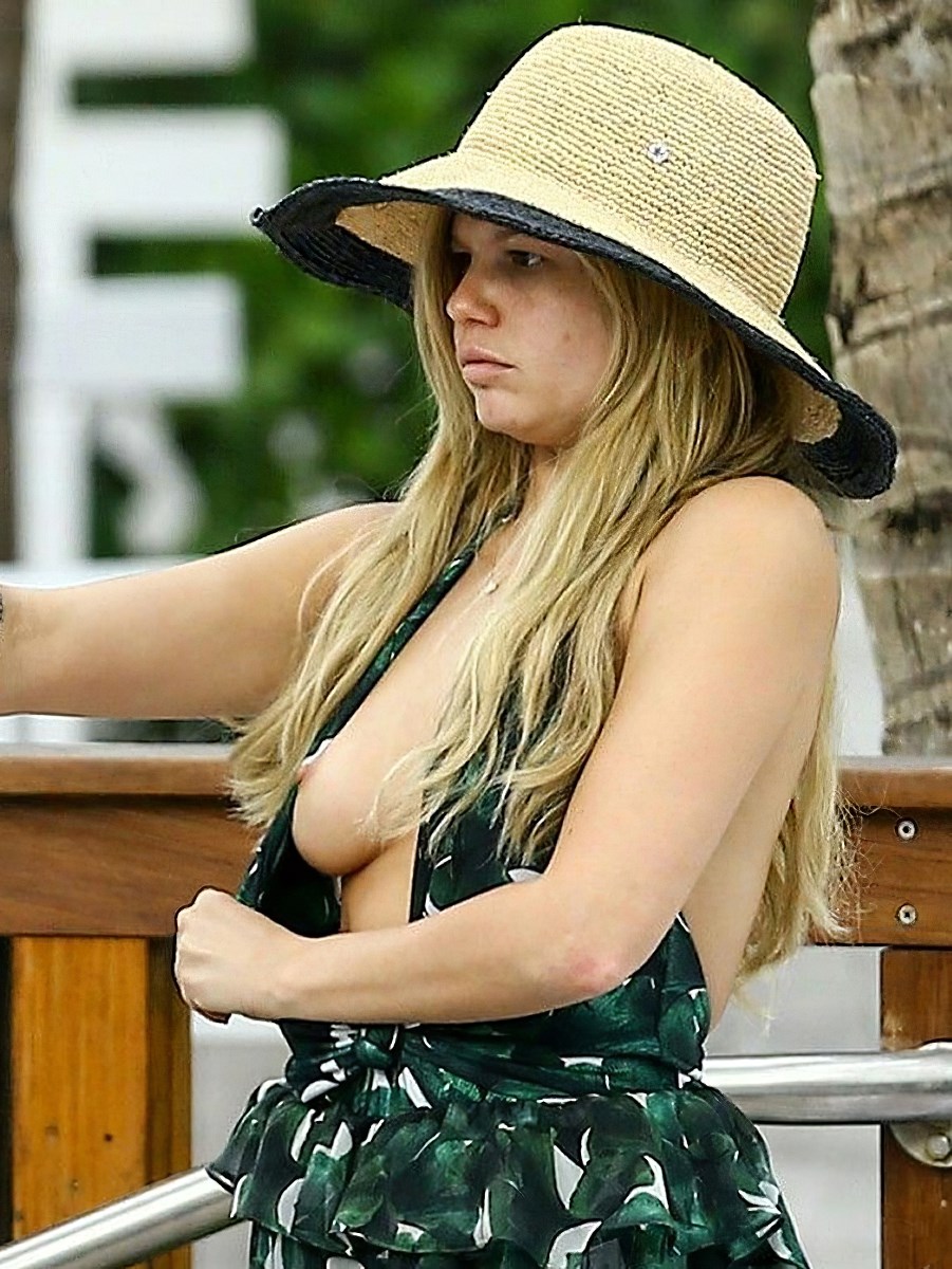 Chanel West Coast, photo 221
