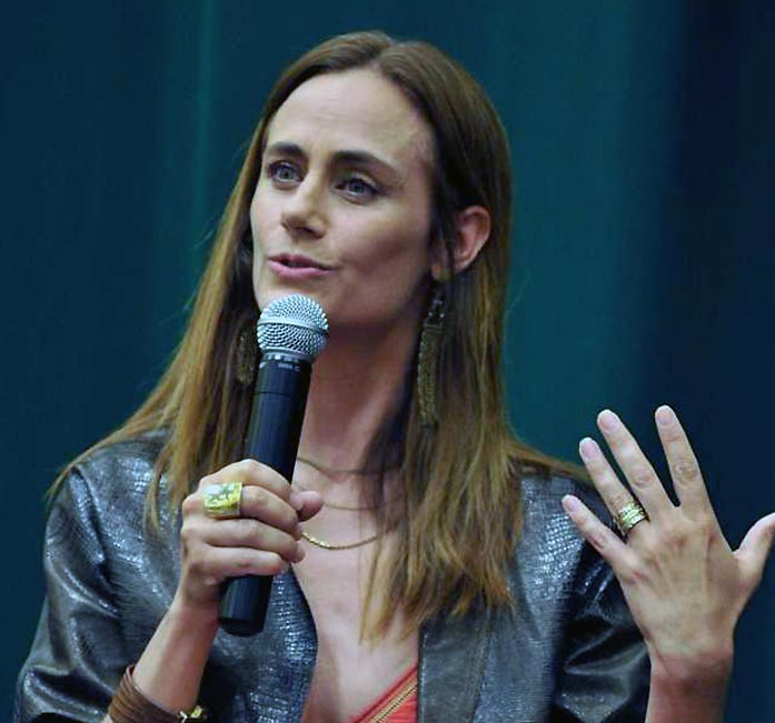 Diane Farr, photo 13
