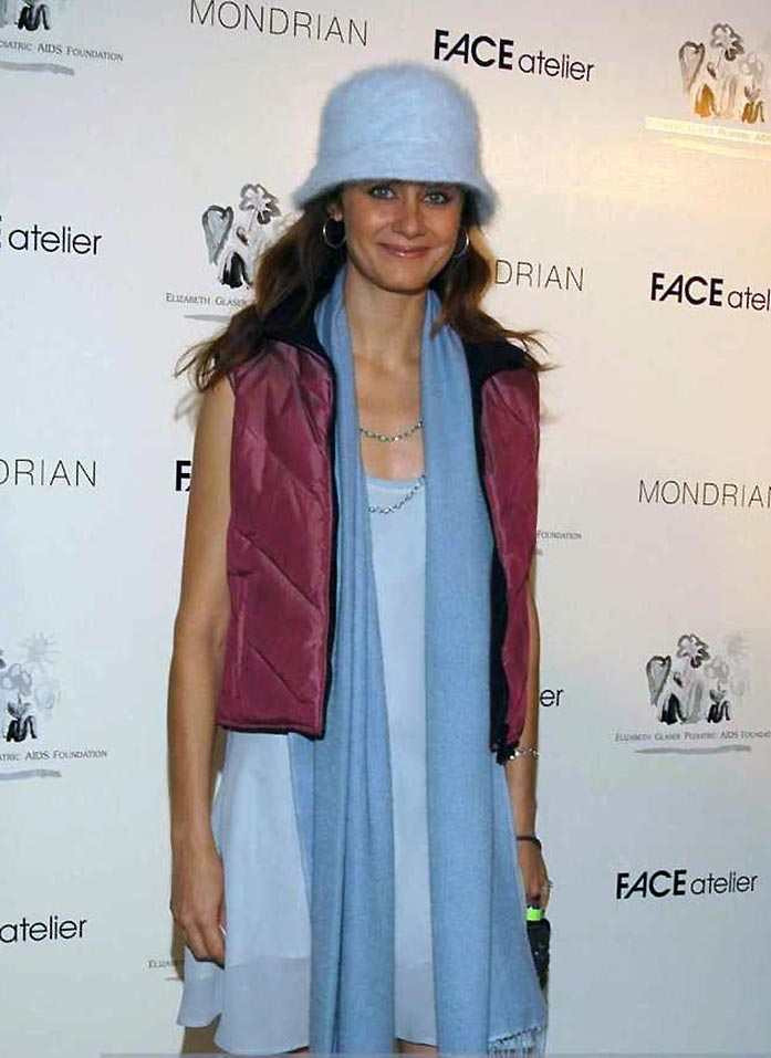 Diane Farr, photo 14