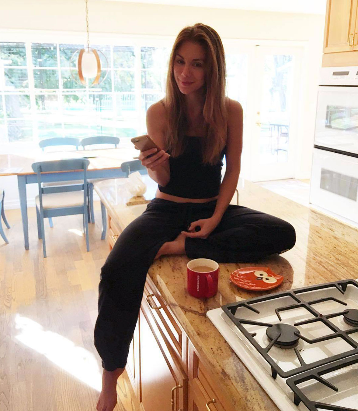 Jennifer Holland, photo 31