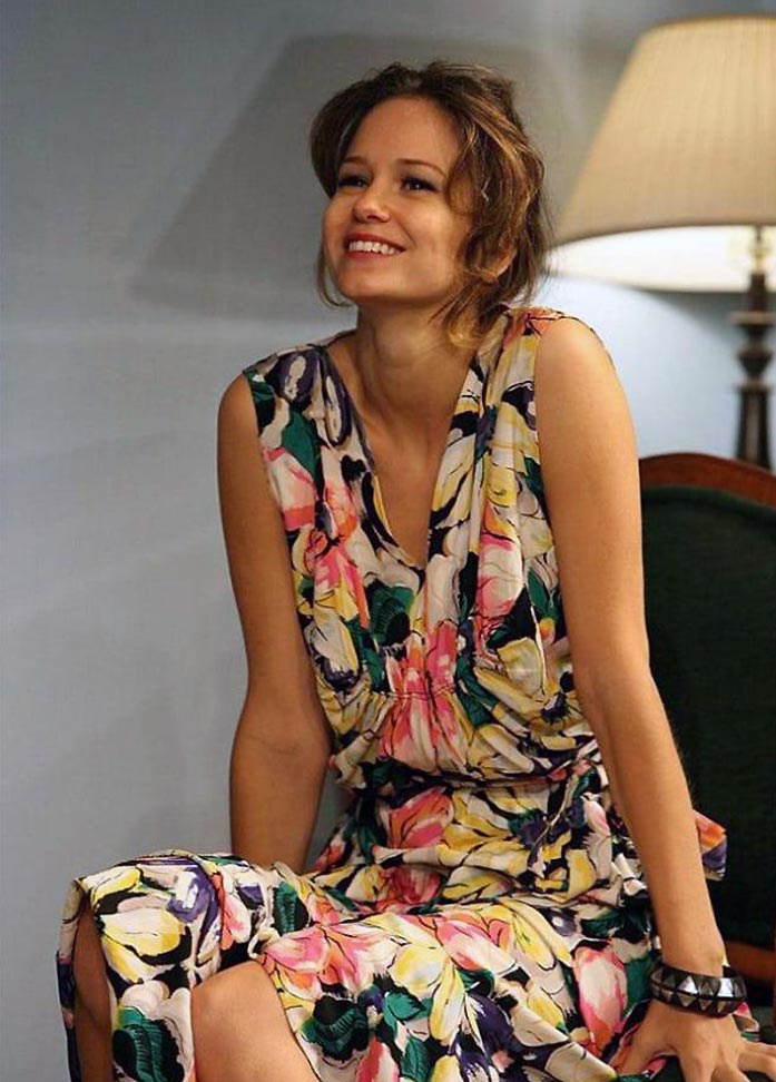 Katherine Waterston, photo 37