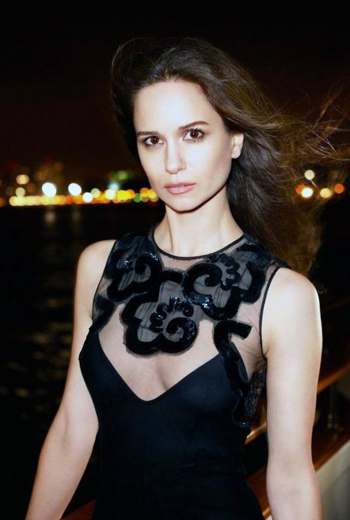 Katherine Waterston, photo 52