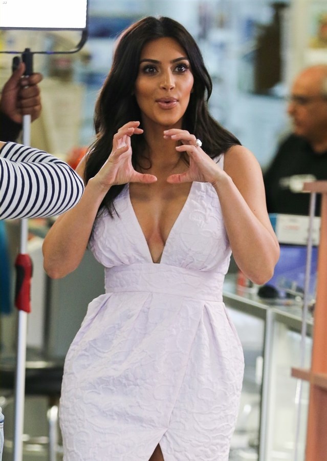 Kim Kardashian, photo 125