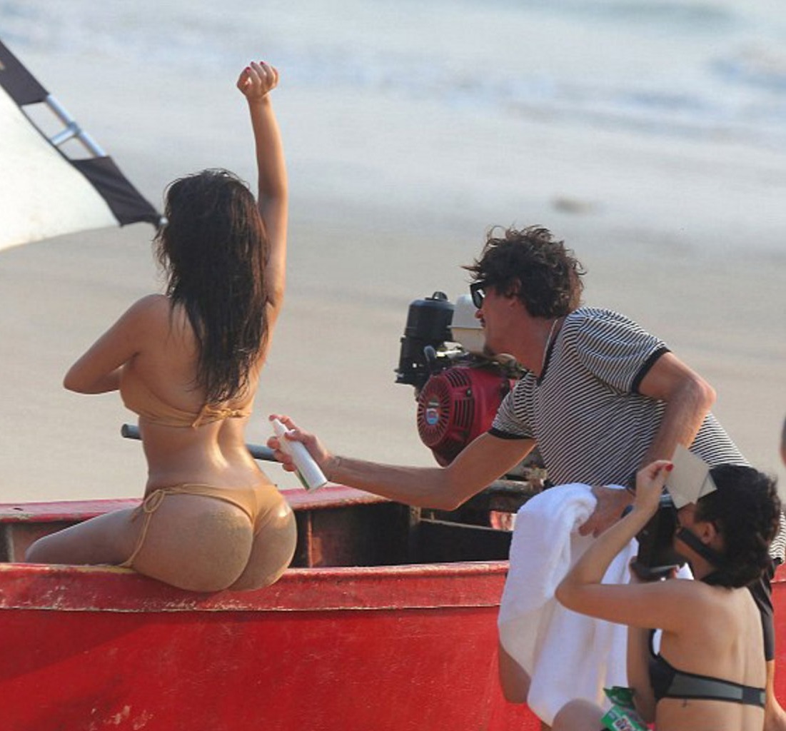 Kim Kardashian, photo 152