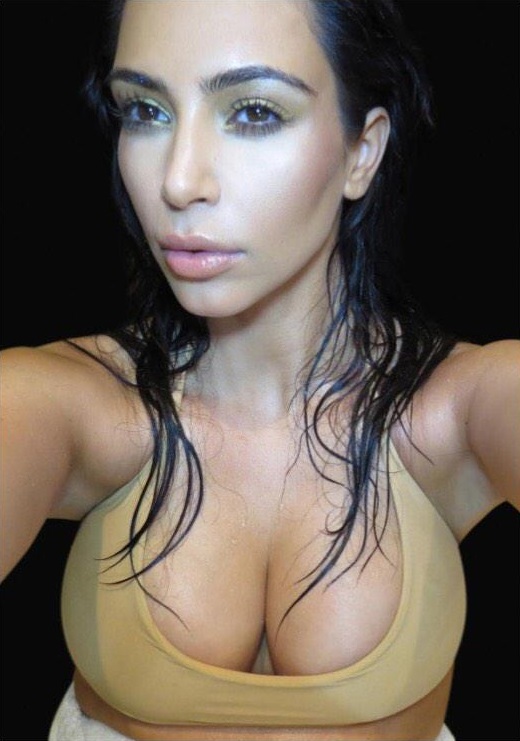 Kim Kardashian, photo 280