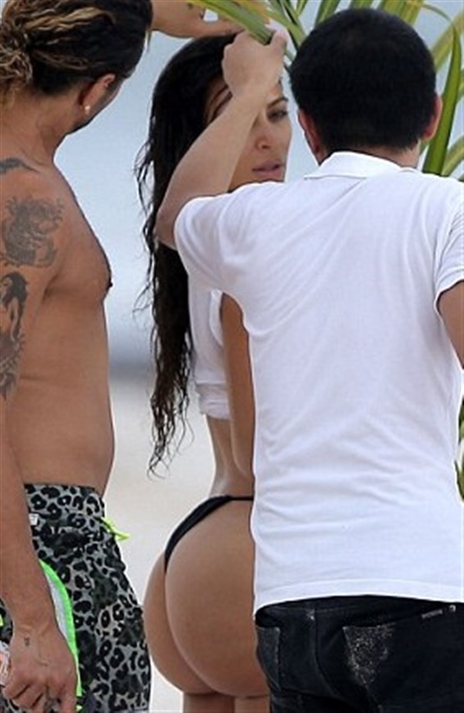 Kim Kardashian, photo 363