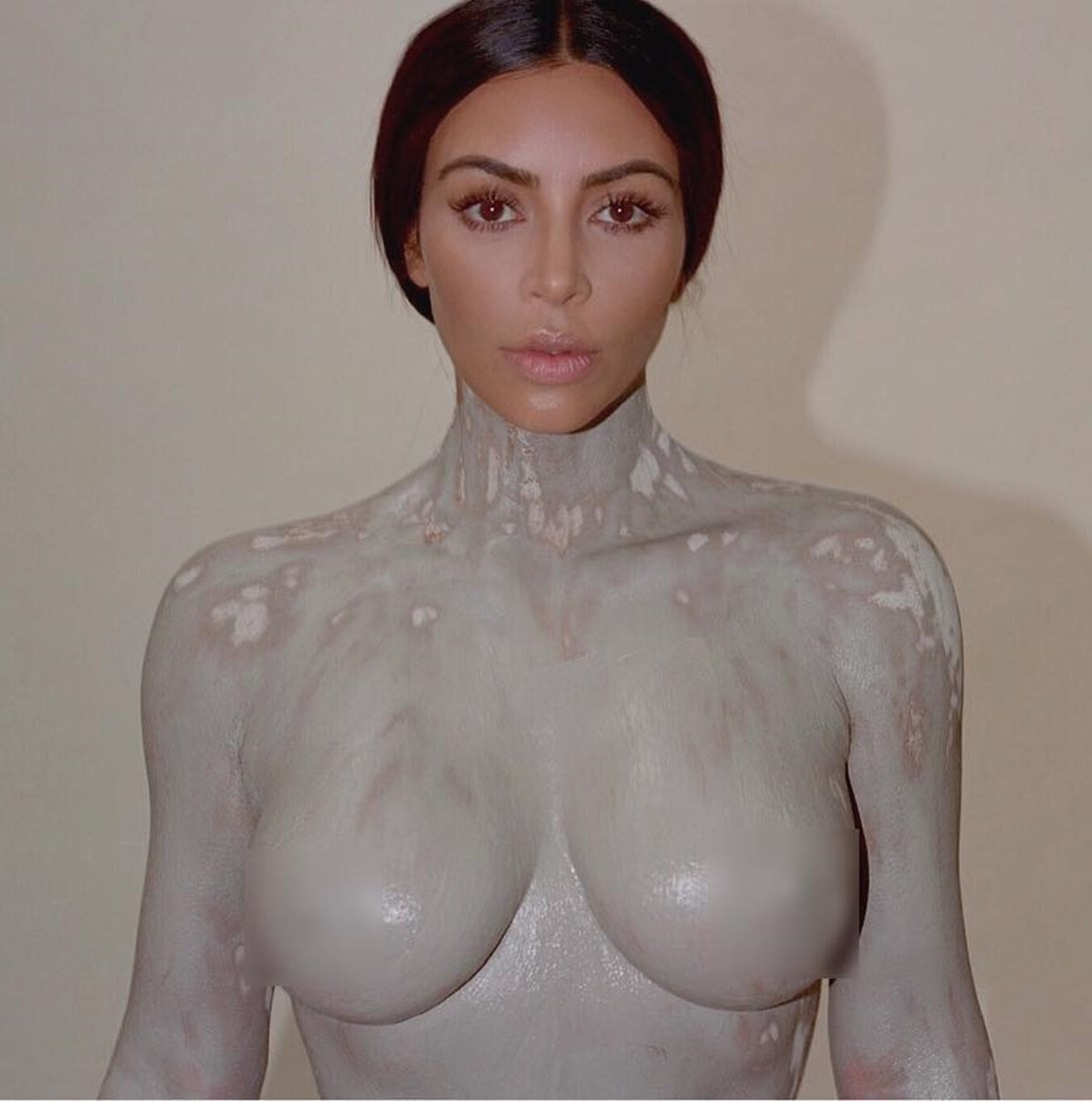 Kim Kardashian, photo 437