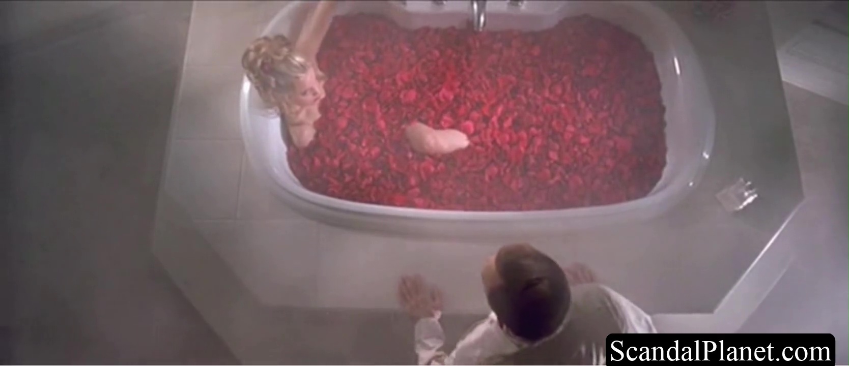 Mena Suvari, photo 7