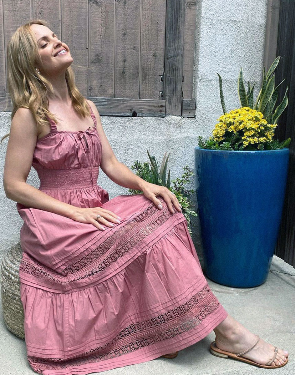 Mena Suvari, photo 97