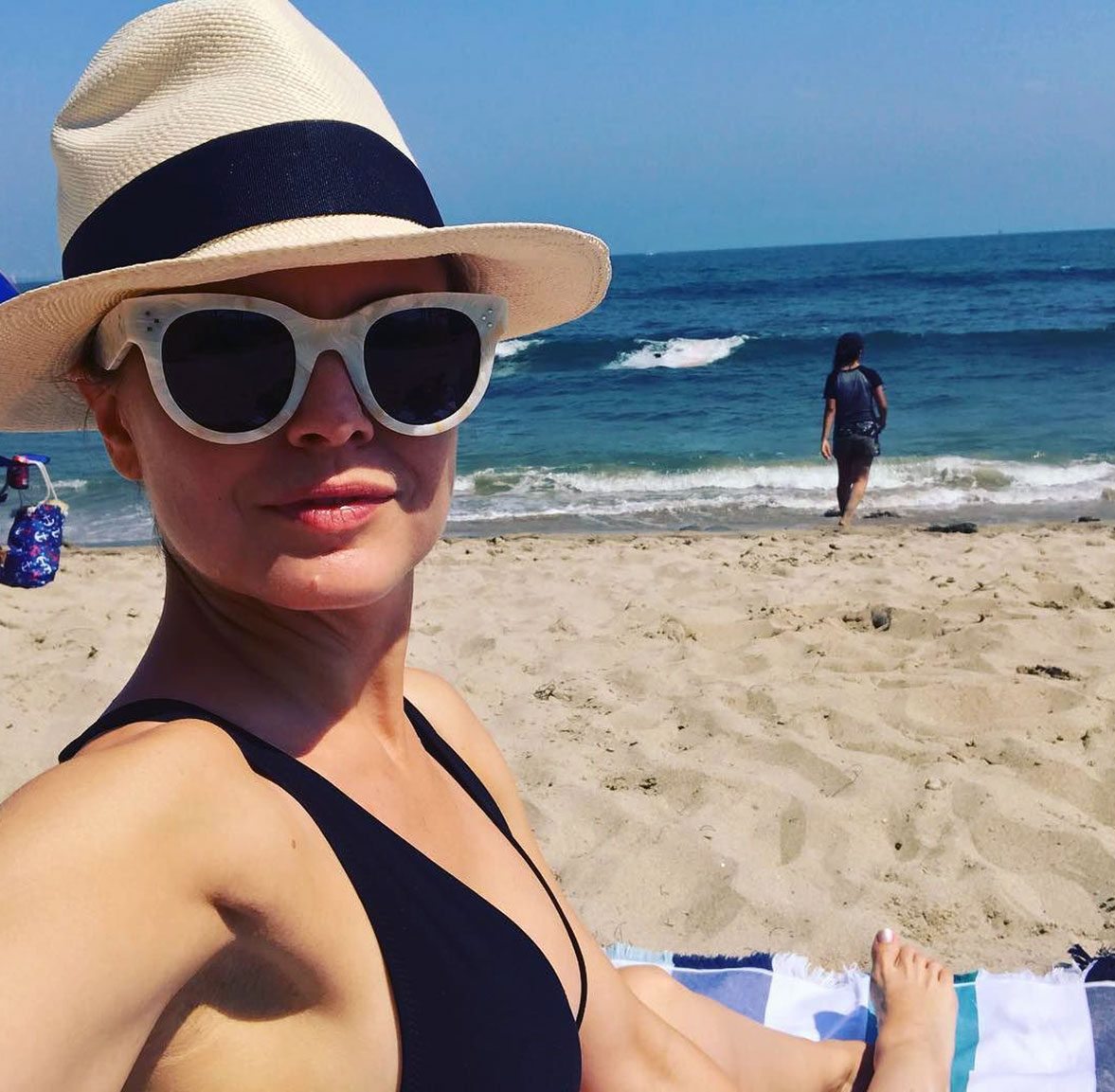 Mena Suvari, photo 100