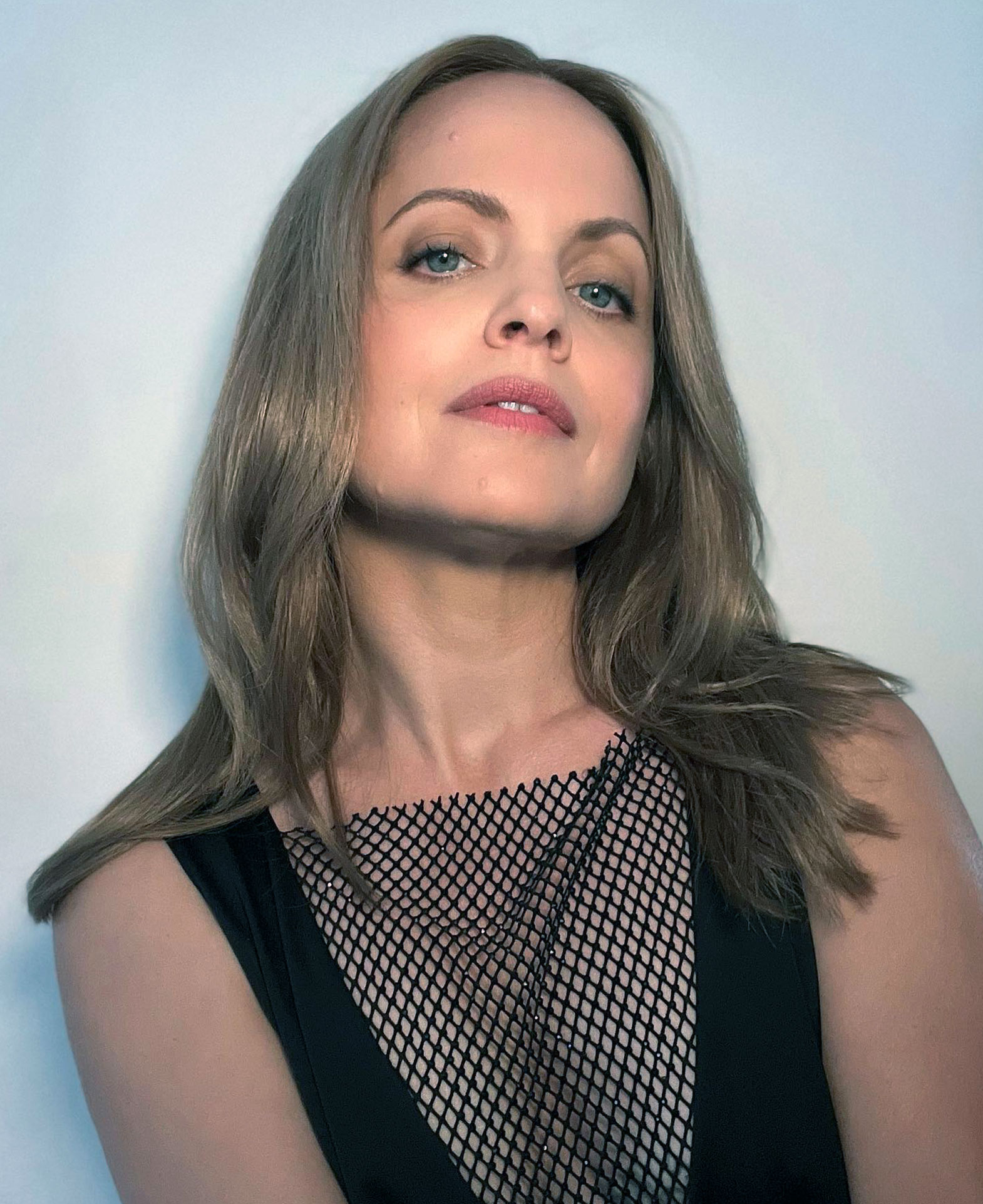 Mena Suvari, photo 116