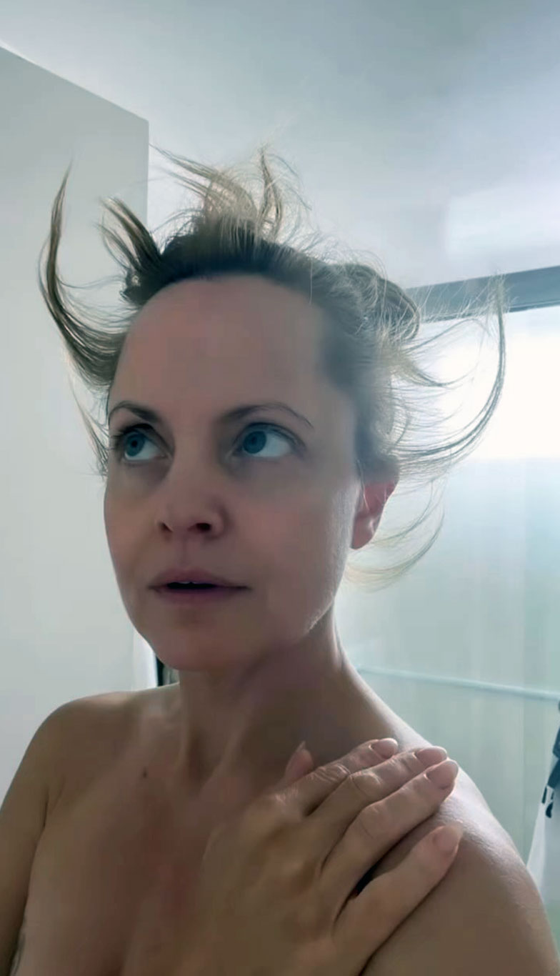 Mena Suvari, photo 119