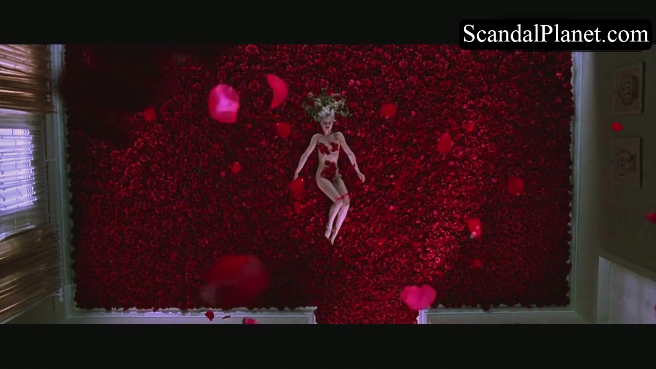 Mena Suvari, photo 142