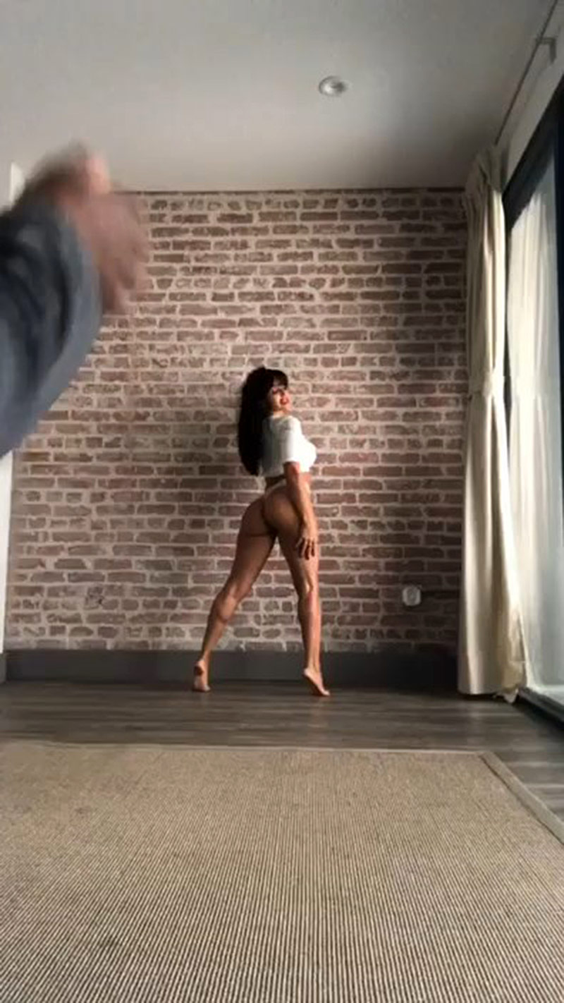 Vida Guerra, photo 95