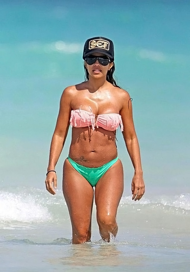 Vida Guerra, photo 111