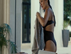 Stefania Spampinato in Landman
