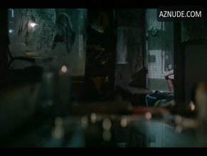 Stephanie Bennett in Travelers