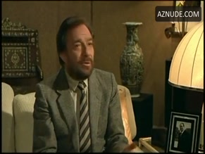 Sylva Koscina in Sunday Lovers