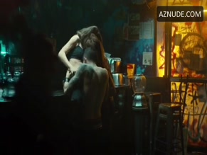 Tatiana Maslany in Orphan Black